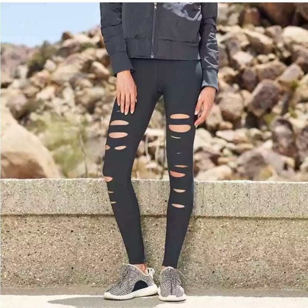 Alo Yoga High Waisted Ripped Warrior Leggings - Black - Small NWOT - Picture 9 of 14
